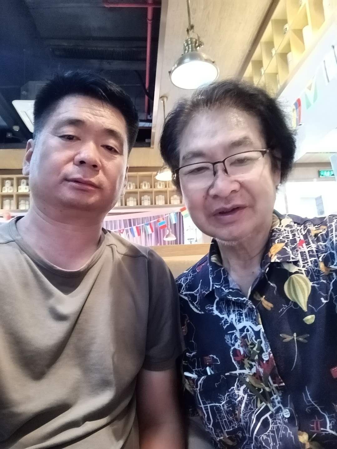 与著名国画家胡祝三 (2).jpg